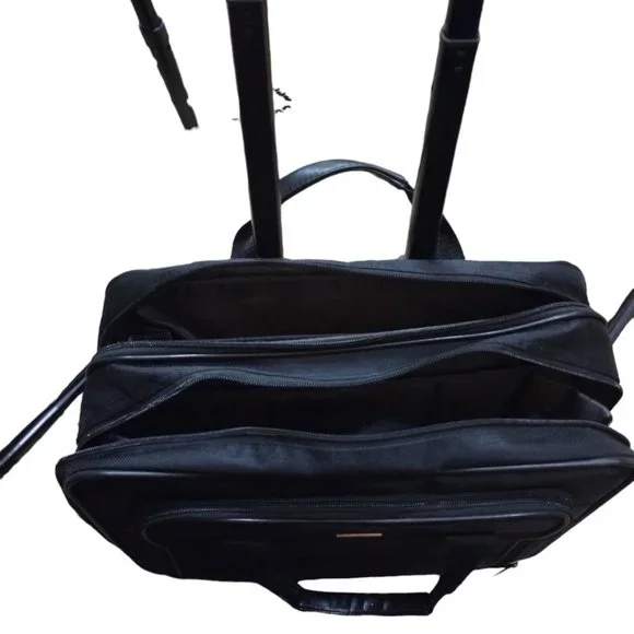 SOLO Rolling Briefcase/Laptop Case